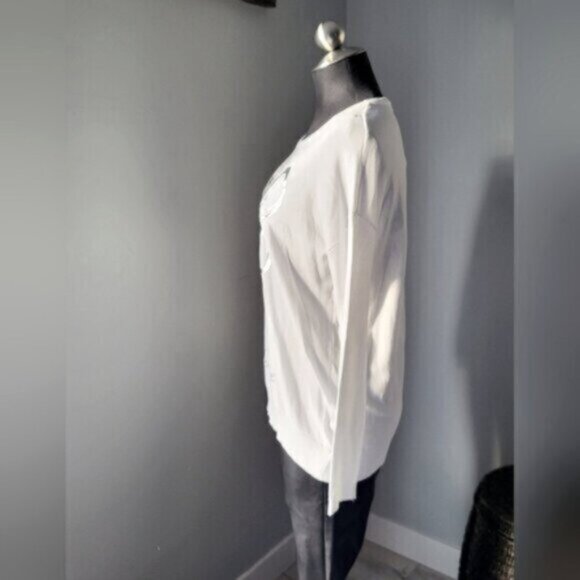 Elissia Italy Metallic Silver Bambi Print Top NWT Sz Medium - Picture 6 of 12